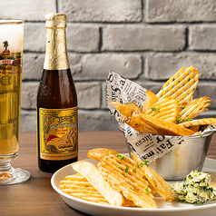 軽くバル使いもOKスナックフードも取り揃え