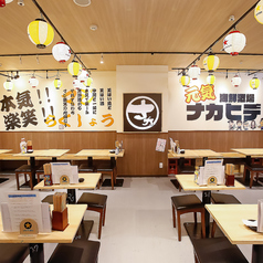 明るく楽しい雰囲気が魅力です♪元気なスタッフがお待ちしております。喫煙可能となっておりますので、是非宴会にご利用下さい♪貸し切り宴会5,000円以上で65名から80名程可能です！要相談になりますので、是非お問い合わせください！#梅田＃海鮮＃飲み放題＃宴会＃貸し切り＃昼飲み＃居酒屋＃喫煙可能#梅田＃海鮮＃＃飲