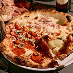 【LOGICお台場店8周年記念スペシャル】４種の味わいが楽しめるPIZZAクワトロ・スタジオーネ