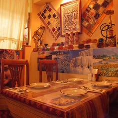 店内にはアンティークを沢山ご用意♪トルコの雰囲気を感じながらお食事をお楽しみ下さい。