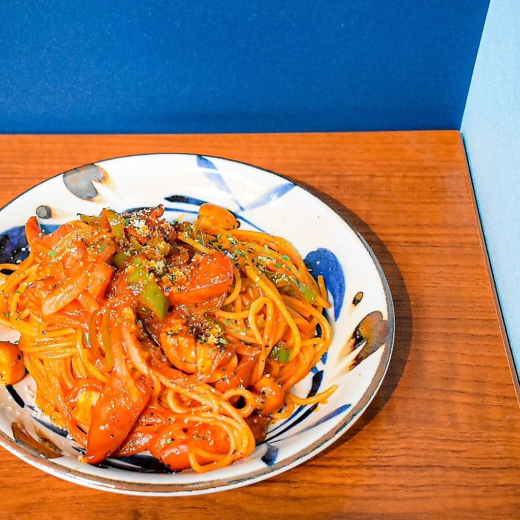 あとりンちはとにかくパスタ（麺料理）にこだわり抜いております！ワインとの相性もばっちり★