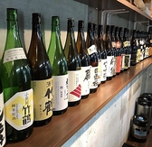 【豊富な日本酒】約50種類の豊富な日本酒をリーズナブルな価格でご用意しています。いろんな種類のお酒を楽しんでいただきたい…そんな想いから全国の日本酒をご用意しています。