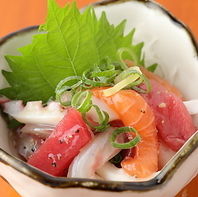 謎の屋自慢の一品！自家製タレ使用の海鮮ユッケ◎