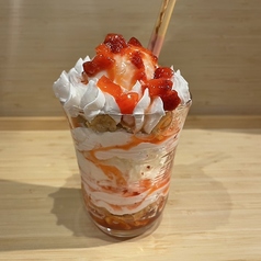 夜パフェ（いちご）