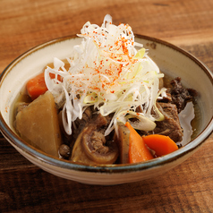 じっくりと煮込んだ牛すじ煮込み