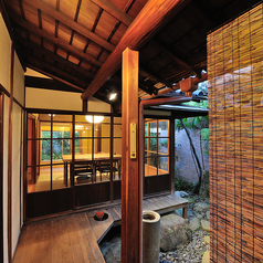 最大12名までで貸し切りのご利用もできます。