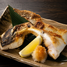 鮭ハラスの岩塩焼き/カンパチカマ焼き 各