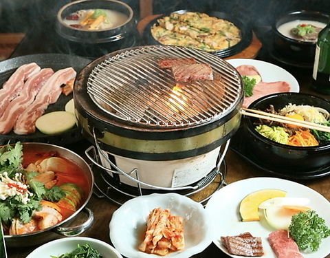 本場韓国の味！チーズタッカルビやサムギョプサルをゆっくりとお楽しみください！
