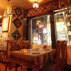 新宿の夜景が見えるおすすめの席♪夜景を見ながら美味しいトルコ料理とお酒をお楽しみ下さい。