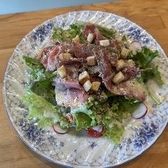 パストラミシーザーサラダ