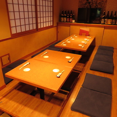 周りを気にせず楽しめるプライベート空間♪靴を脱いでゆったりできる掘りごたつのお座敷席です！会社宴会や気の合う仲間との飲み会などにどうぞ◎人気なお部屋ですので、ご予約はお早めに！