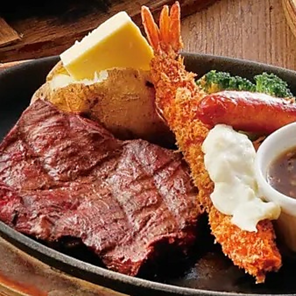 下関駅から徒歩5分！ステーキやハンバーグなど、肉好き必見の自家製料理をご堪能あれ