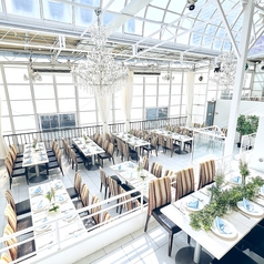 【5Fパーティー会場】…5Fのワンフロア貸切で、着席180名、立食300名までご利用いただけます。歓送迎会や同窓会、結婚式二次会などの各種ご宴会にオススメです♪