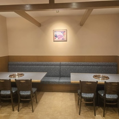 4名×4テーブル/6名×5テーブル１６、３０