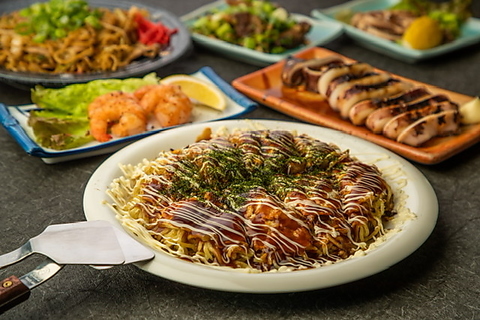 広島風関西風お好み焼きが楽しめる鉄板dining