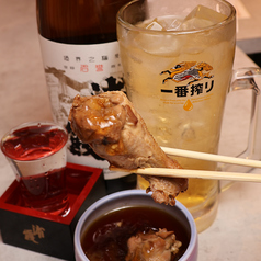 【立ち飲み限定】ドリンク&ショーケースのおつまみ、何を選んでも3種類で1100円!