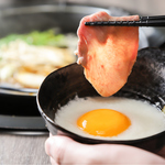 とろろ付きで牛タンを存分にお楽しみいただく、「プレミアムすき焼き食べ放題」