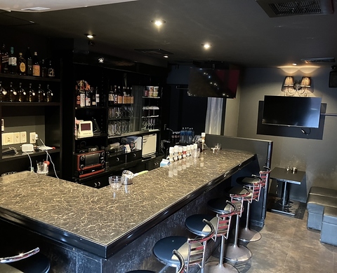 歌って踊れるお店 角煮の写真