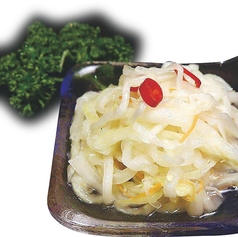 ピリ辛白菜の漬け物/ピータンの特製ソース和え/枝豆/冷やしトマト