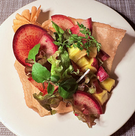 季節のブーケサラダは各種コースで！