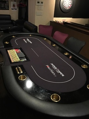 ポーカーが楽しめる専用テーブル！