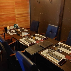 半個室6名様席ふすまの仕切りで個室感があります。接待、宴会などに。