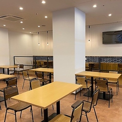 広々店内はご家族連れの方やママ会など様々なシーンでご利用いただけます◎