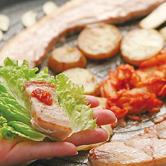 韓国料理×サムギョプサル×焼肉　テバク食堂　明石駅前店の写真2