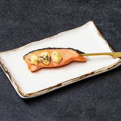 サーモンタルタル