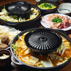 【尽にんにく鶏焼肉盛り】+220円(税込)で麻辣鍋、すき焼味に変更可！の写真