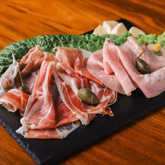 スペイン産　ハモンセラーノの生ハム