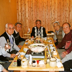 ２階の宴会場は人数別に座敷が作れます♪