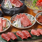 定番から黒毛和牛まで！最大120品の豪華食べ放題ラインナップ！