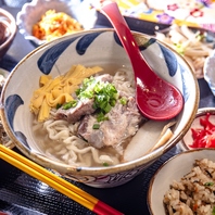 人気ナンバー１の軟骨ソーキそば