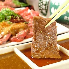 炭火焼肉 榮華亭 江坂店の特集写真