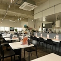 フレンチソーキそば専門店 Salmon Noodle 3.0 首里店の雰囲気1