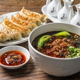 本格中華をランチでも。麻婆豆腐やレバニラなど定番お料理を定食にするも良し！色々なお味を楽しめるお得なセットランチで楽しむも良し！紅虎のお味を気軽にお楽しみ頂けます。