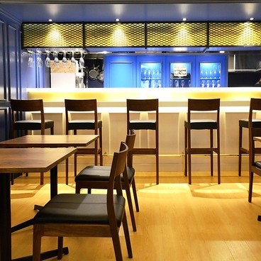 国産キャビア専門 蝶鮫屋 東京店の雰囲気1