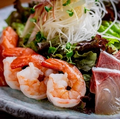 笑山の海鮮サラダ