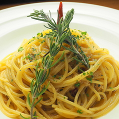 アンチョビとニンニクのペペロンチーノ &nbsp;ローズマリー風味