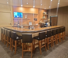 お一人様で気軽にご利用いただけるカウンター席ございます。