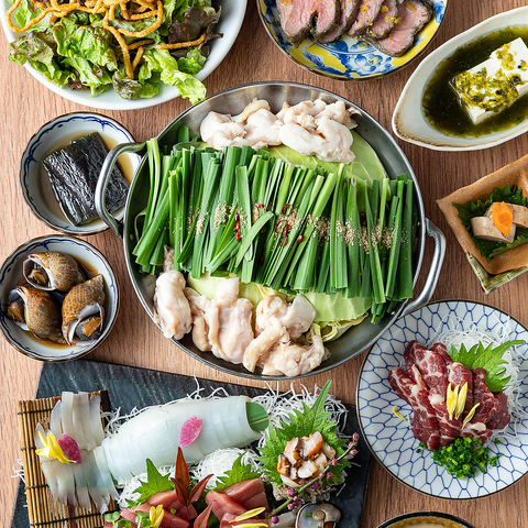 昼から呑める炭火焼酒場。牛タン・ジンギスカン・もつ鍋・ホルモン