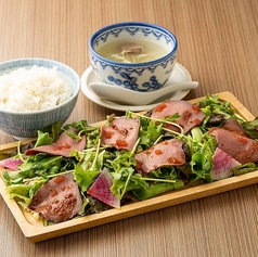 牛たんローストビーフサラダ定食