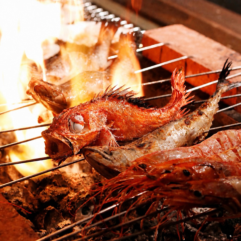 蒲田で味わう贅沢！旬の食材を活かした絶品炉端焼きを堪能！少人数、団体様まで歓迎♪