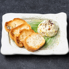 ドライフルーツとクリームチーズのカナッペ