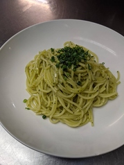 パスタ　バジルorイカ墨