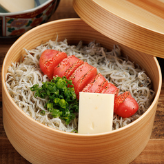 釜揚げしらすと明太子のわっぱ飯 ~濃厚バター添え~
