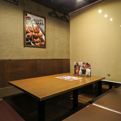 【掘りごたつ席8名席】足をのばして寛げる掘りごたつのお席は大人気！送別会や飲み会、女子会等シーンに合わせた各種ご宴会に最適なお席を多数ご用意しております。