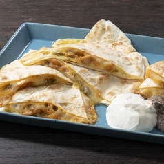 ケサディーヤ　チキンチリ