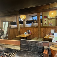 当店はお一人様でのご利用も大歓迎です◎炭火の香る贅沢なカウンターのお席を5席ご用意しております。